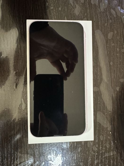 Iphone 13 с каробка документам