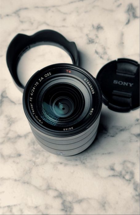 Обектив 24-70 .4F sony