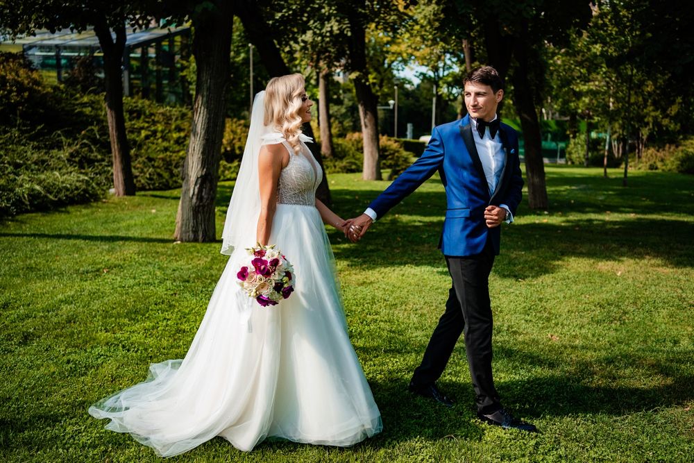 Rochie de mireasa cu trena Anisia,  Atelier Zabo, voalul cadou https