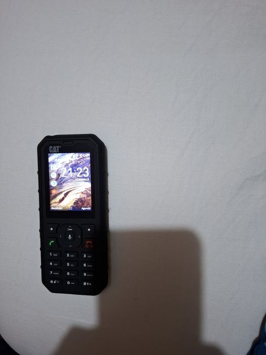 Telefon CAT  B35