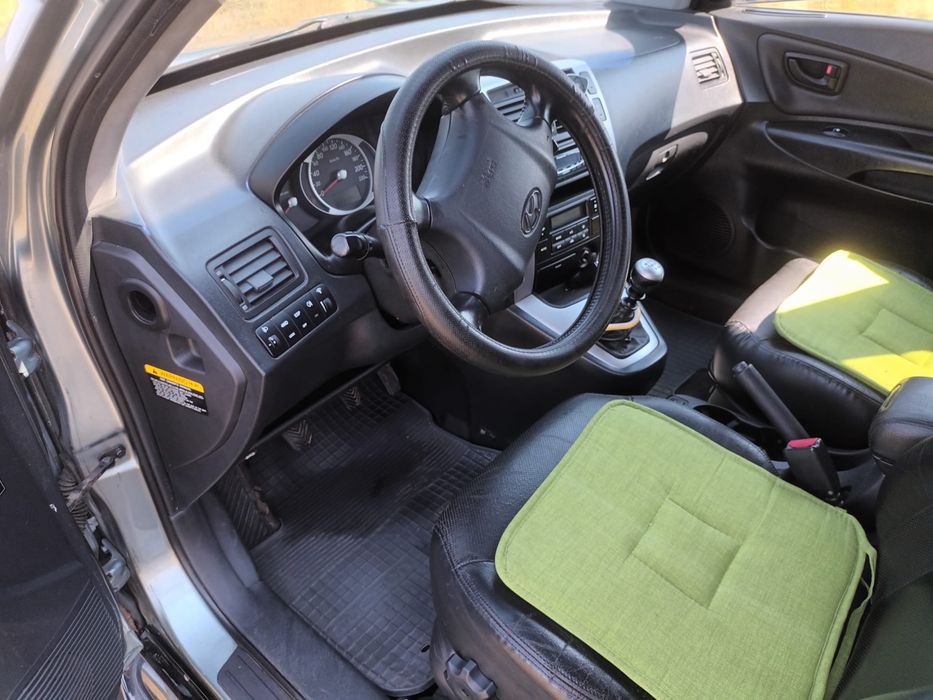 Vand Hyundai Tucson 2.0 CRDI 4X4 sau schimb cu ATV