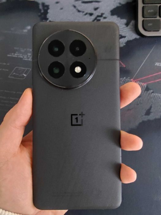 OnePlus 13, 16GB, 512GB storage