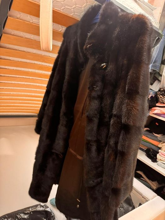 Продам норковую шубу