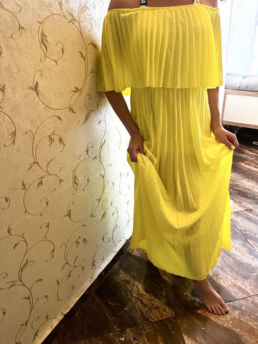 Рокли нови и малко носени