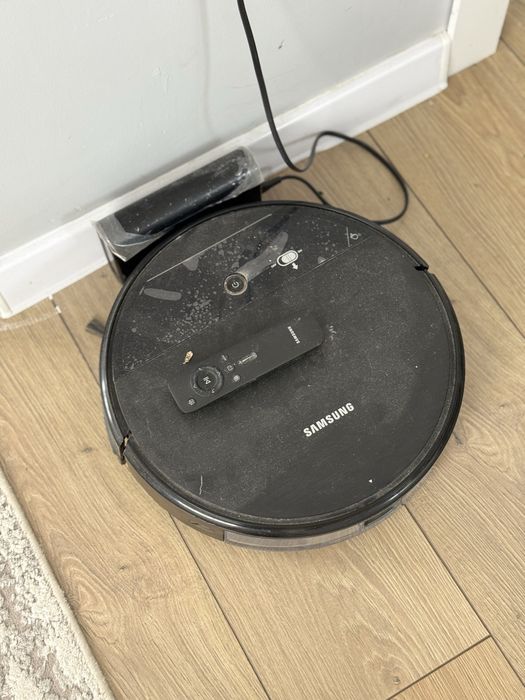 робот пылесос бу