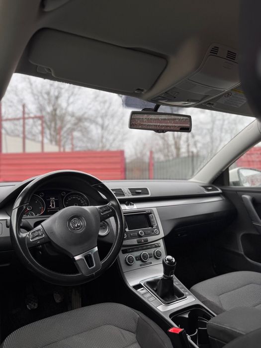 Vând VW Passat B7 2014