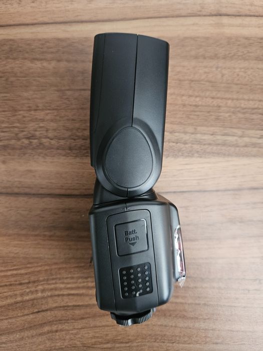 Blit Godox V860 II C pentru Canon