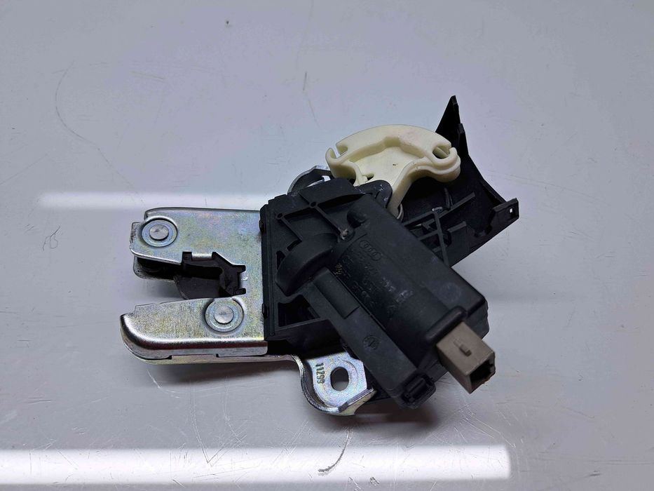 Broasca haion Audi A4 (8K2, B8) [Fabr 2008-2015] 4F5827505D