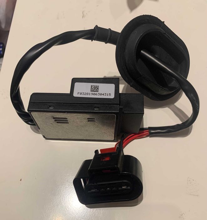 VW TSI оригинален контролен модул на горивна помпа: 1KO 906 093 J