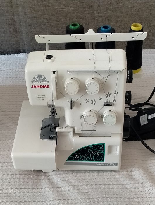 Продам оверлок б/у.