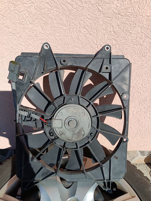 Vând Electroventilator Honda Civic 8 (2005- 2012) 2.2 CDTI
