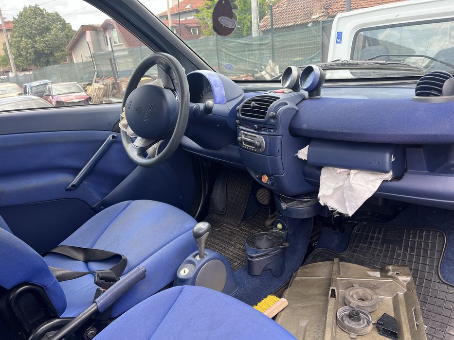 Smart ForTwo на части