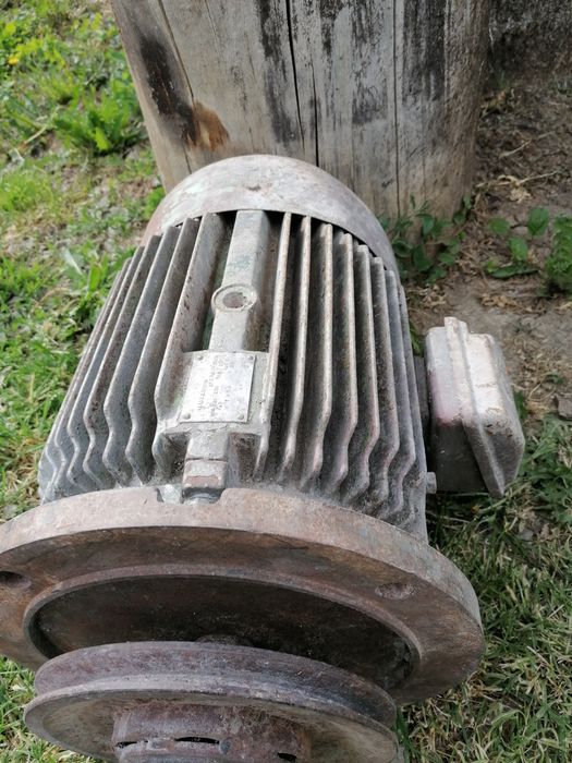 Motor electric trifazic 7.5Kw 1500 rotații de vânzare
