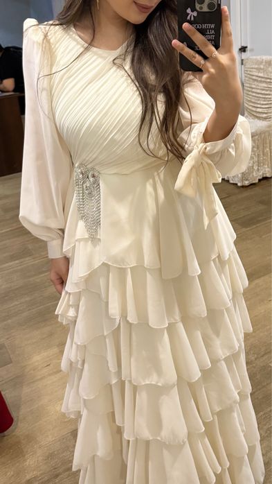 Продам стильное платье