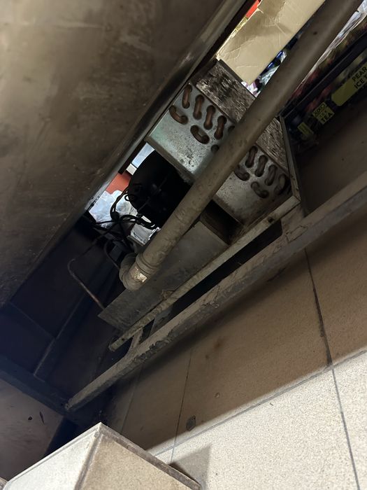 Хладилна витрина