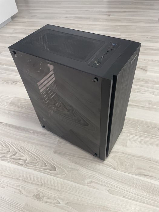 Carcasa PC Floston + 3 ventilatoare RGB