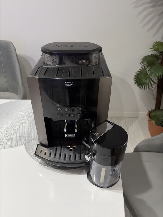 Espressor automat KRUPS Arabica Latte EA819E10, 1.7l, 1450W, 15 bar