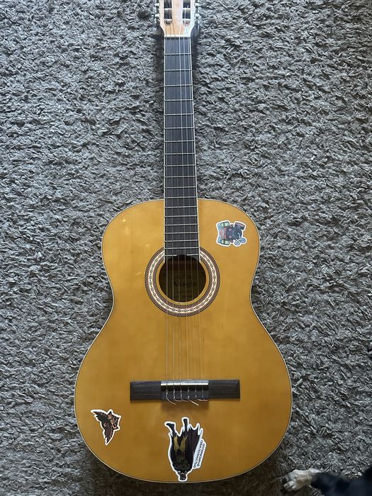 Продам гитару