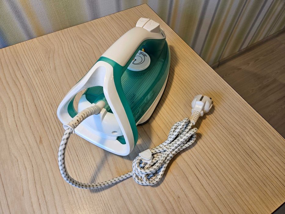 Нова Ютия Tefal FV3510 Supergliss 3510 парна MADE IN FRANCE пара глади