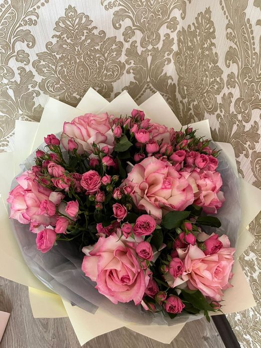 Вчерашний букет,цену договоримся