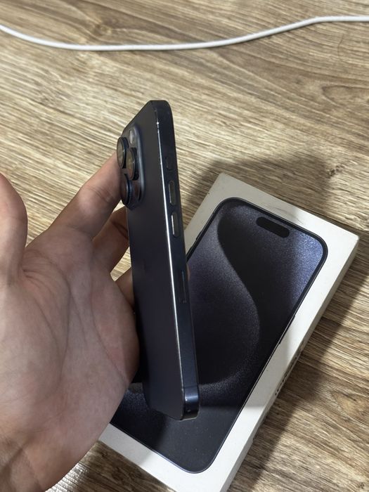 iPhone 15 pro 128gb 77%