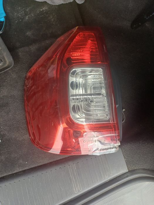 Vand lampa stanga spate logan mcv 2