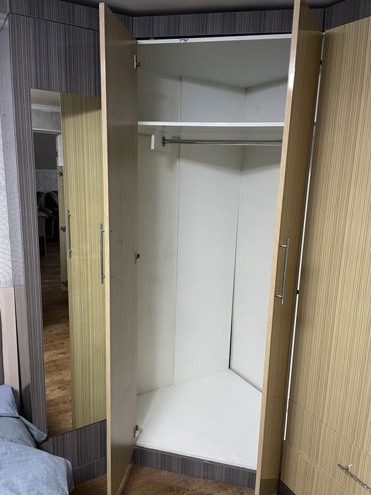 Шкаф для одежды!