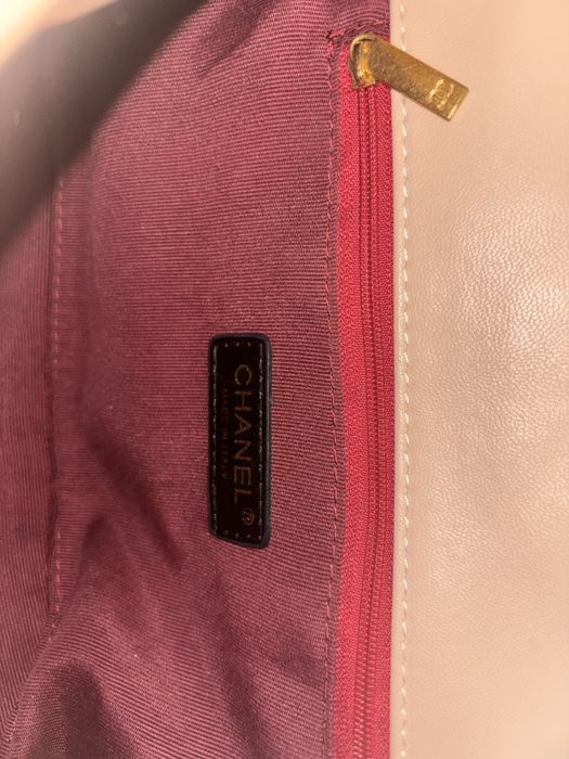 Сумка в стиле Chanel 19 Bag