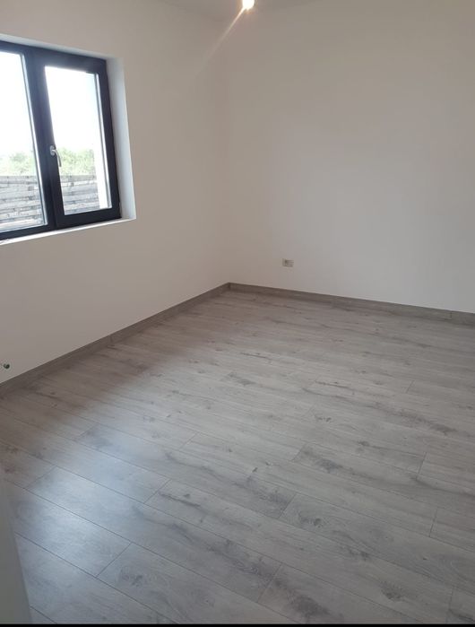 Casa  3 camere,de vanzare