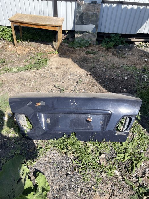 Капот мерседес лупарь