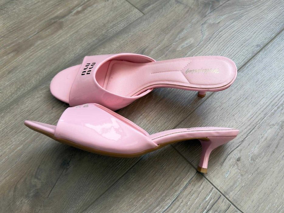 Miu Miu Чехли с котешки ток