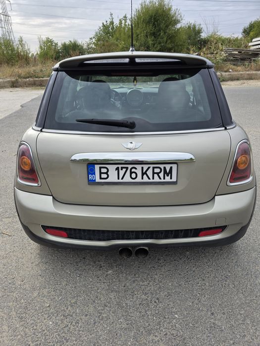 Vând Mini Cooper