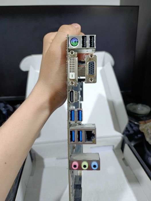 Plata Gigabyte B460H DS3H DDR4 Cpu i3 10100F