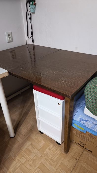 Отдам даром комод, стол