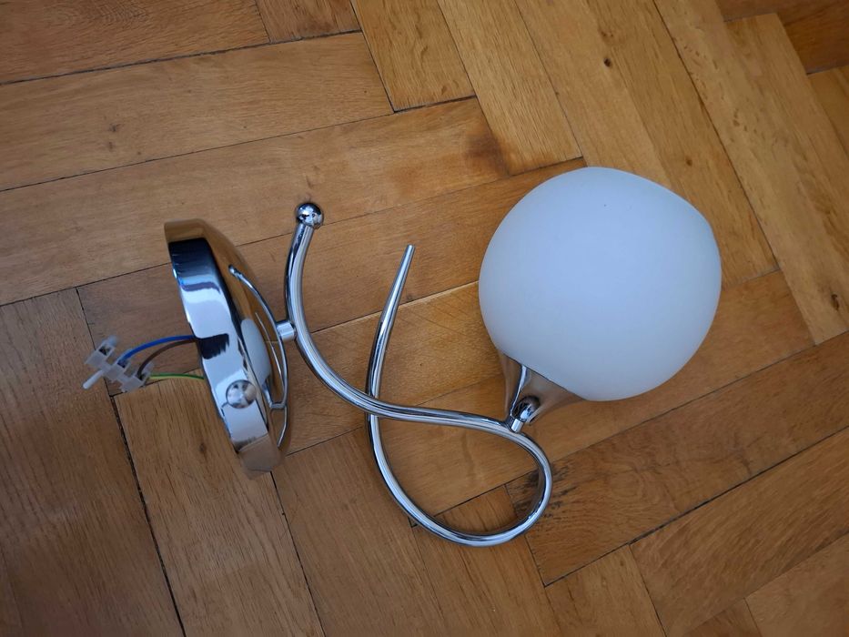 Doua Lustre Candelabre 7 braţe Ikea cromat opal sticlă, aplice