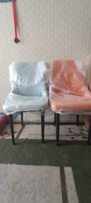 Продам кухонные стулья
