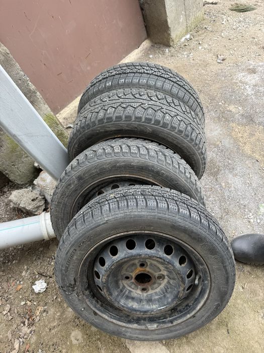 Зимние шипованые 155/65/14