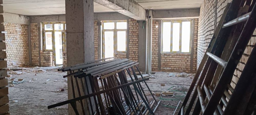 Uy sotiladi, 9-10 etaj Sergili moshina bozor