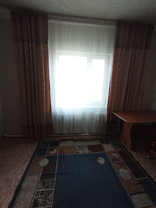 Сдам дом благоустроенный во дворе с хозяевами