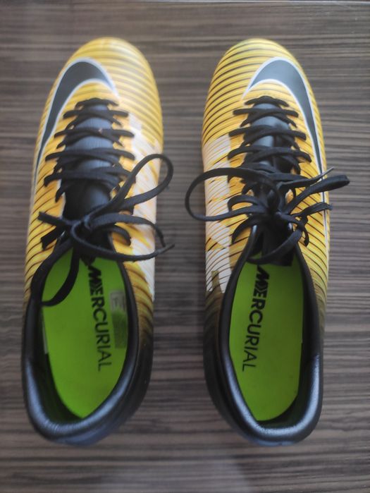 Ghete de fotbal Nike Mercurial noi marimea 42