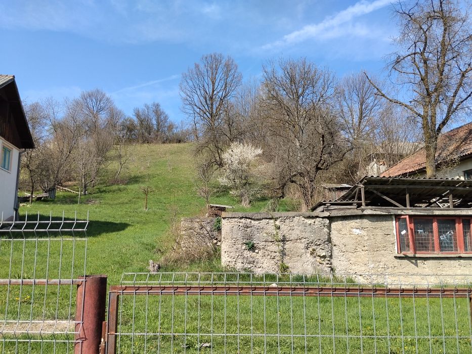 Vând teren intravilan Bughea de Jos