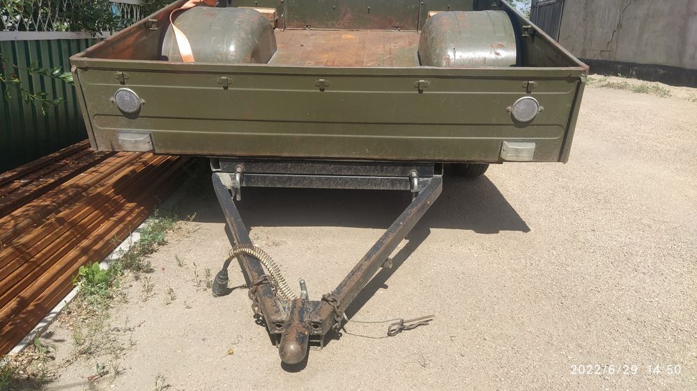 Легковой прицеп самосвал