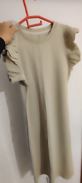 Платья б/у в хорошем состоянии