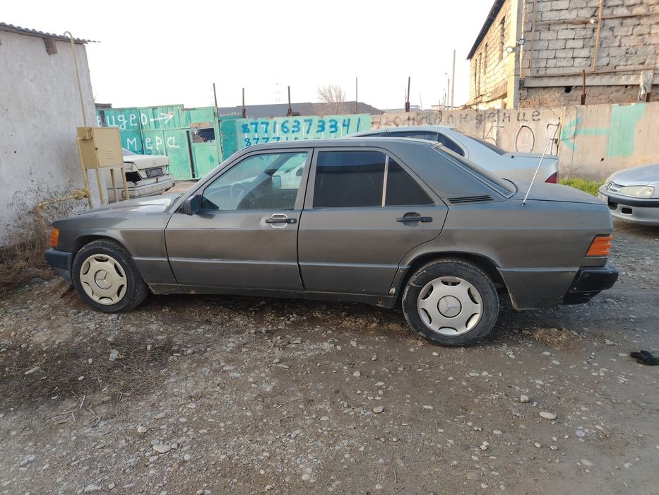 Мерс 190 по запчастям