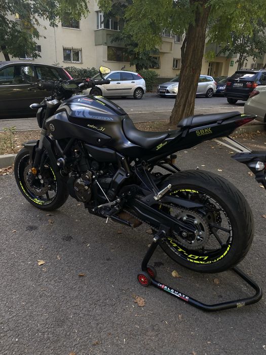 Yamaha MT-07 2017| 24.000 km | Negru | Stare excelentă