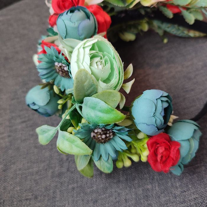 Диадема с цветя уникат