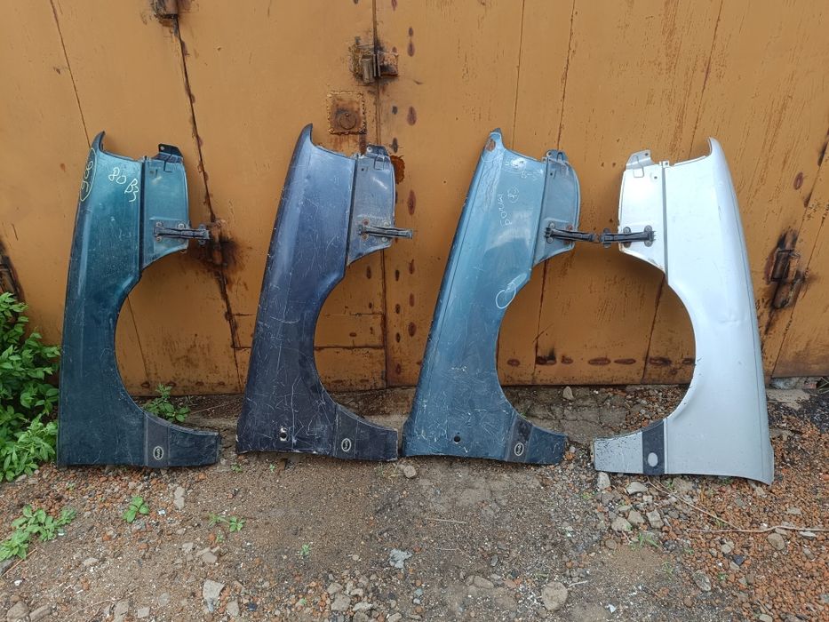 Передние крылья Ауди б3 и  б4