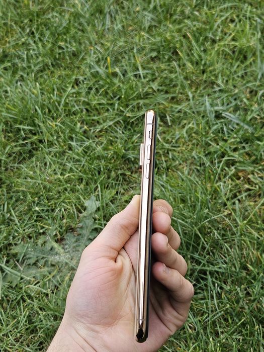 Iphone xs max sotladi