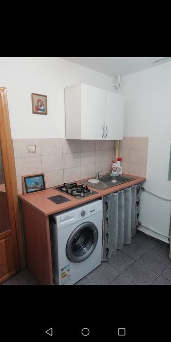 Închiriez garsoniera(Unirii)