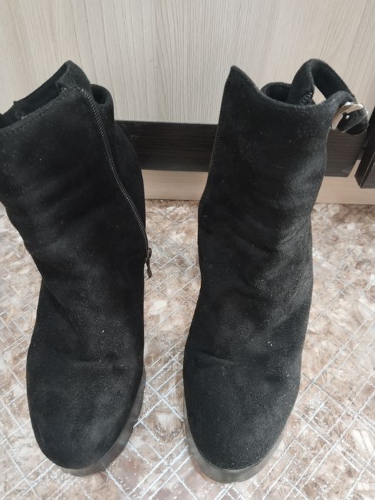 Продам женские полусапожки